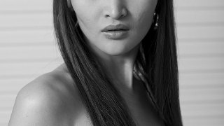 Paris Ladyboy Black and White Glass